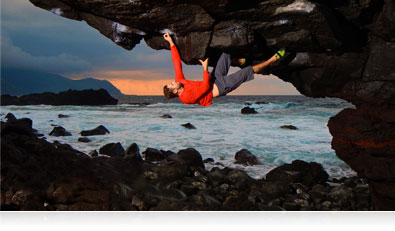 Shoot sharp shots with the COOLPIX AW120 Photo of a rock climber upside down on a cliff over water highlighting the AW120's AF