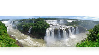 Foto panorámica de las Cataratas de Iguazú, Brasil