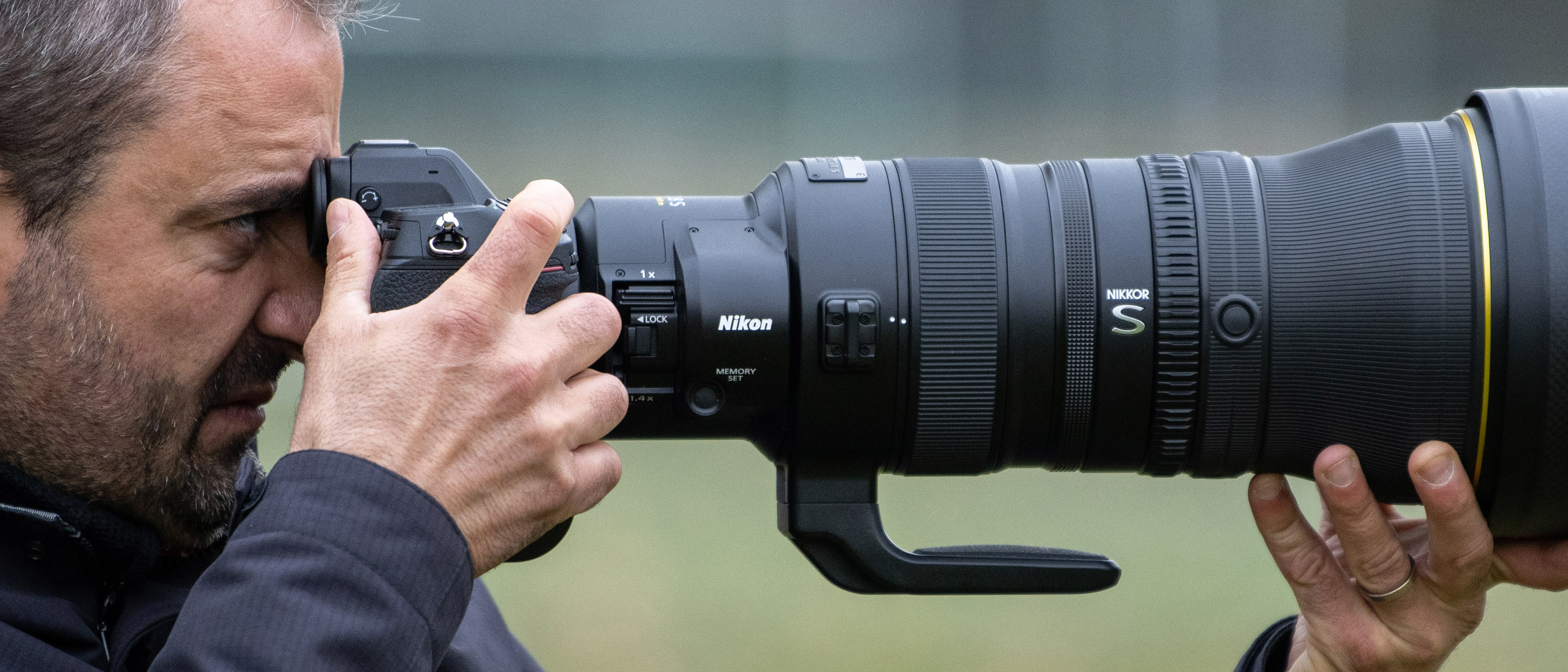 Photo of a man shooting with the NIKKOR Z 400mm f/2.8 TC VR S lens