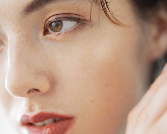 Close up of a female model, taken with the NIKKOR Z 50mm f/1.2 S lens