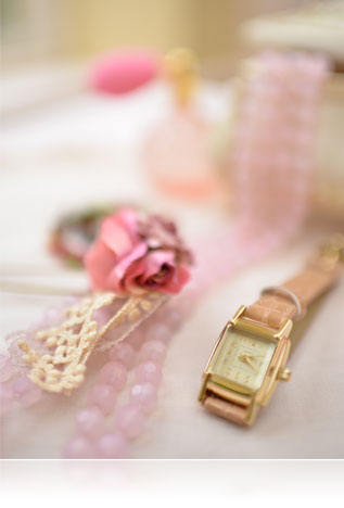 Photo of jewelry closeup, shot using the AF-S NIKKOR 35mm f/1.8G ED lens