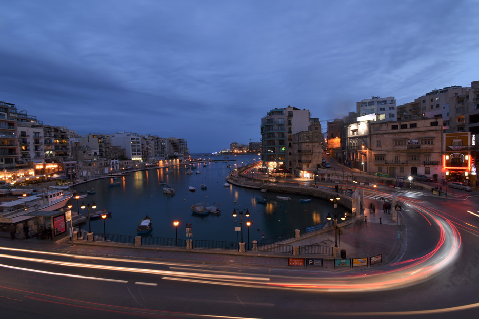 Photo of a city at night, shot with the AF-P DX NIKKOR 10-20mm f/4.5-5.6G VR lens