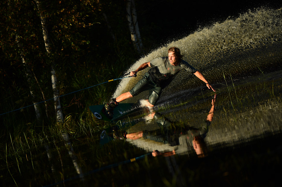 Photo of a wake boarder on the water shot with the AF-S NIKKOR 70-200mm f/2.8E FL ED VR lens